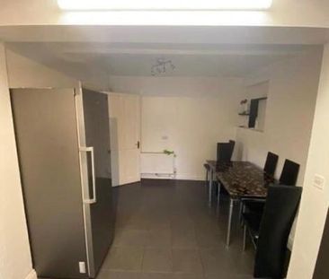 3 Bed Semi-Detached House, Brassie Avenue, W3 - Photo 1