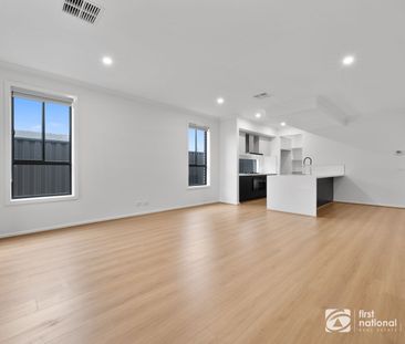 Stylish, Spacious & Ready to Impress in the Heart of Harkness - Photo 4