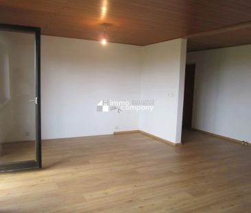 **Im Grünen** TOP – Mietwohnung in Zweifamilienhaus in sehr lockere... - Photo 1