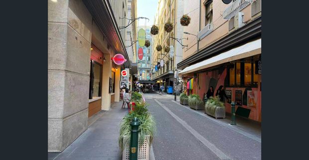 Fully Furnished City Retreat in the Heart of Melbourne - Photo 1