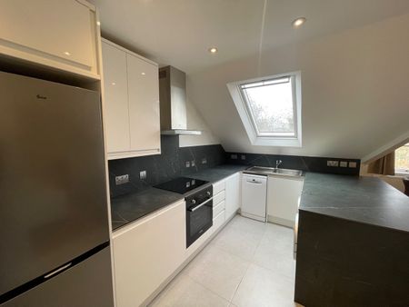 2 Bed Flat, Raleigh Gardens, SW2 - Photo 2