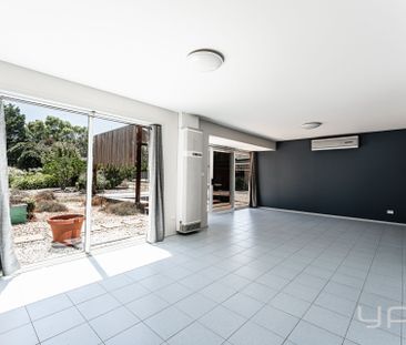 A One-of-a-Kind Retreat in the Heart of Werribee - Photo 3