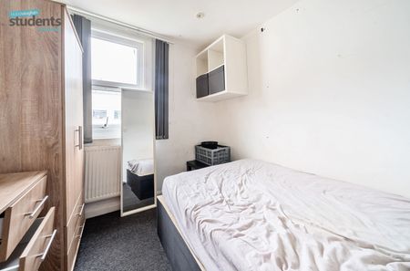 6 bedroom house to rent - Photo 2