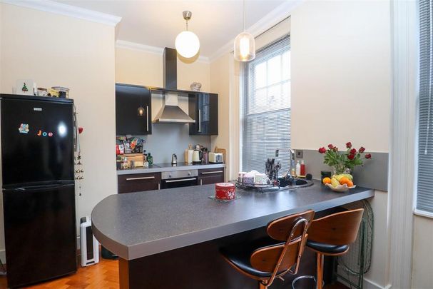 Studio to rent - Photo 1