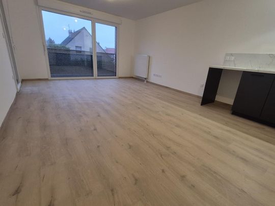 location Appartement T3 DE 65.1m² À LAMBERSART - Photo 1