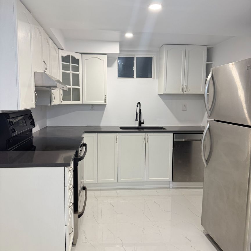 For Lease - 783 Green Street, Innisfil, Ontario - Photo 1