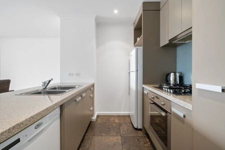 Spacious light filled furnished two bedroom apartment with views! - Photo 5