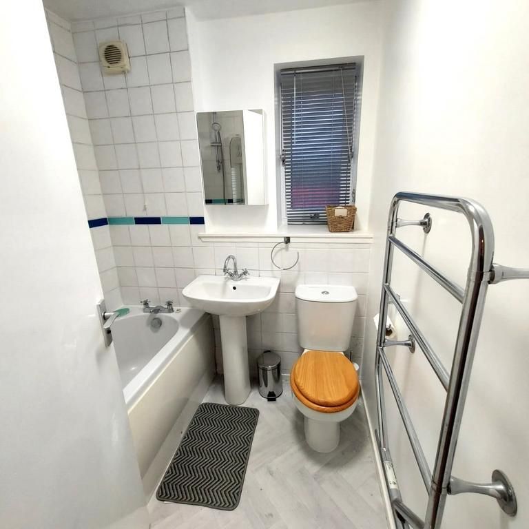 1 bedroom flat to rent - Photo 1