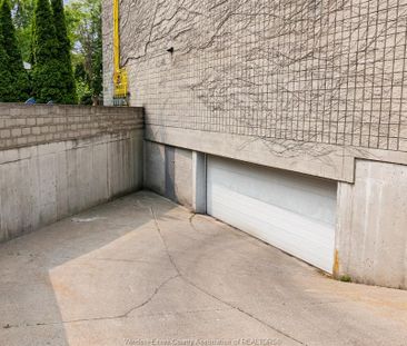 For Lease - 1500 OUELLETTE Unit# 401, Windsor, Ontario - Photo 4