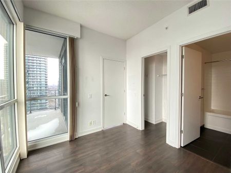 For Lease - 2200 Lakeshore Boulevard Unit# 3004, Toronto, Ontario - Photo 4