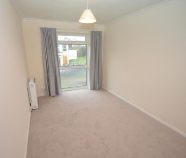 3 bedroom apartment to rent - Photo 2