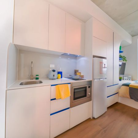 Signature Studio Apartment-Double Bed with Standard View - Photo 3