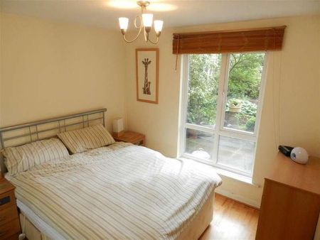 Belgrave Court, Ascalon Street, Battersea, SW8 - Photo 3