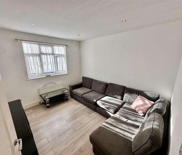 Bilton Road, Perivale, Greenford, UB6 - Photo 5