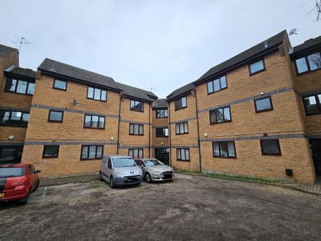 1 bedroom flat to rent - Photo 4