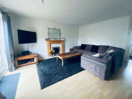 Stokesay Court, Peterborough - Photo 3