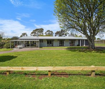 Renovated Five Bedroom Home - Photo 1