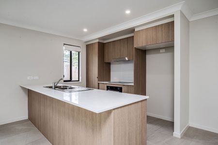 1/7 Niles Crt, Bahrs Scrub QLD 4207 - Duplex For Rent | Domain - Photo 3