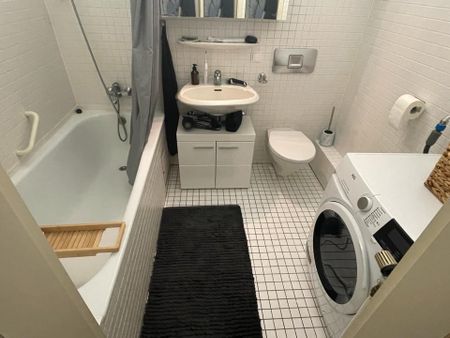 Ruhige 2 Zimmer Wohnung mit Balkon in Bestlage im Westend - Photo 5