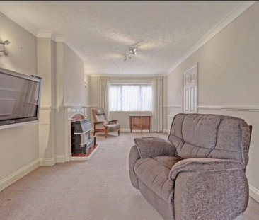 4 bedroom house to rent - Photo 3