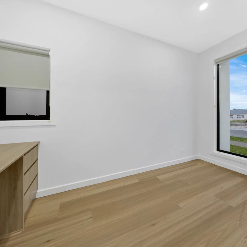 BRAND NEW LUXURY LIVING IN DEVELOPING ESTATE OF WOLLERT - Photo 1