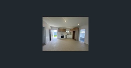 Modern 3-Bedroom House in Campsie - Photo 3