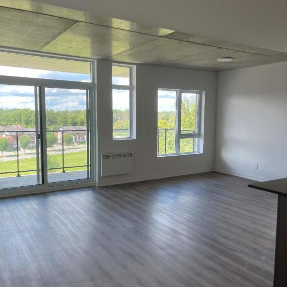 2 CH - 1 SDB - Terrebonne - $2,050 /mo - Photo 1