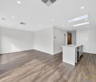 For Lease - Cozy & Convenient Home in Manor Lakes - Photo 5