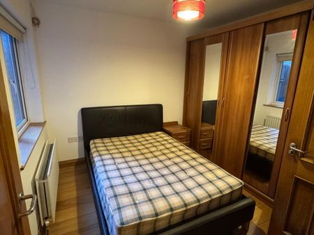 16 Stranmillis Park - Apt1, Belfast, BT9 5AU - Photo 3