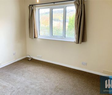 Norwood Road, Birkby, Huddersfield, HD2 - Photo 3