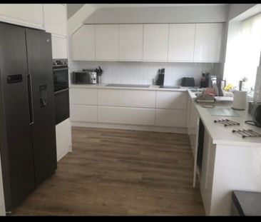 Room in a Shared House, Rivergreen, NG11 - Photo 6