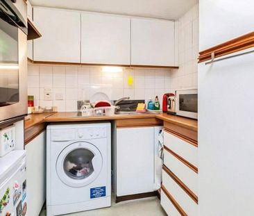 Badger Close, Feltham, TW13 7HA - Photo 3