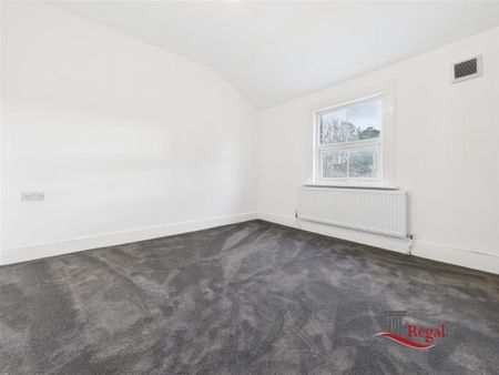 4 bedroom terraced house to rent - Photo 5