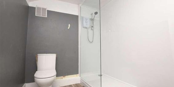 High Street, Winterbourne, Bristol, Gloucestershire, BS36 - Photo 3