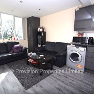 4 Bedroom Student Lets Leeds - Photo 1