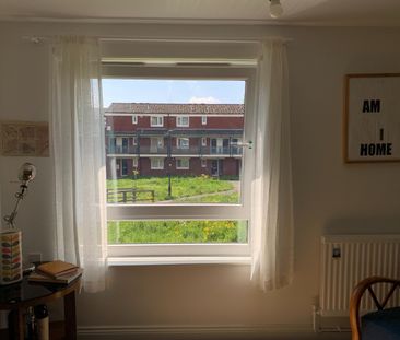 1 Bed Flat, Victoria Crescent, N15 - Photo 3