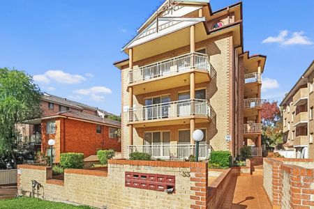 Spacious 2 Bedroom Apartment - Photo 4