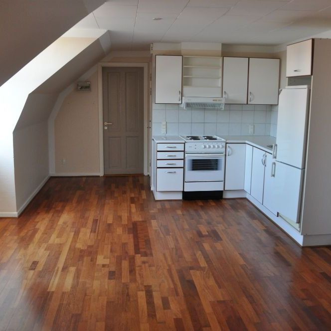 Østerbro 9 lejlighed 3 pris kr 3.900 AC kr. 800 - Foto 1