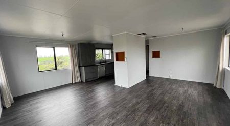 3 Bedroom Maketu - Photo 3