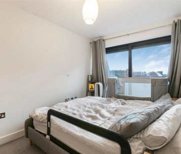 2 bedroom flat to rent - Photo 6
