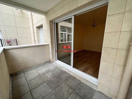 Location Appartement 1 pièce 31m² - Photo 5