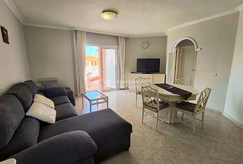 Se alquila en Costa del Silencio apartamento de 2 dormitorios