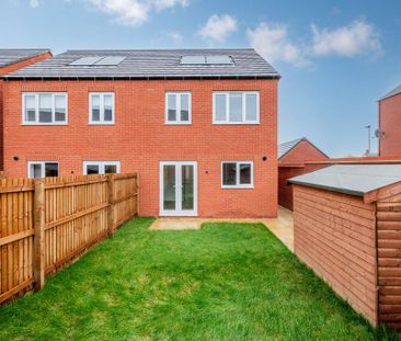 3 bedroom semi-detached house to rent - Photo 1