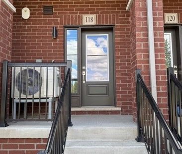 For Lease - 118 Matawin Lane, Richmond Hill, Ontario - Photo 2