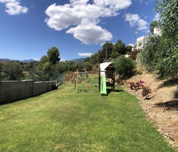 House in Istán, Costa del Sol - Photo 1