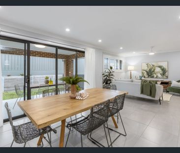 Modern Family Home - Photo 4