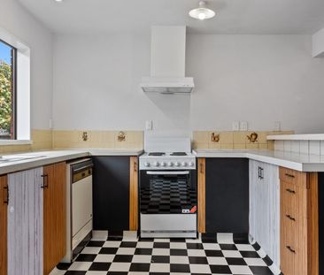 Four Bedroom Family Home - Photo 5