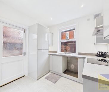 3 bedroom terraced house to rent - Photo 3