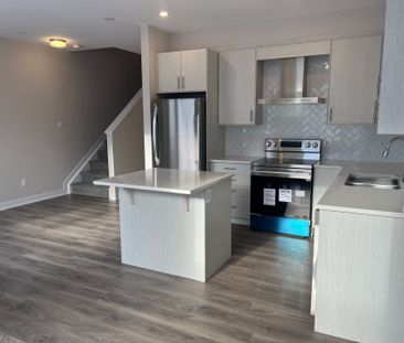 For Lease - 538 Promontory Place, Barrhaven, Ontario - Photo 6