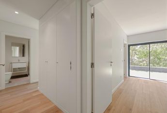 2 Bedroom Apartment with garden, Miraflores, Oeiras